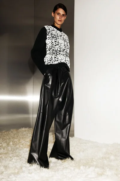 Look 22